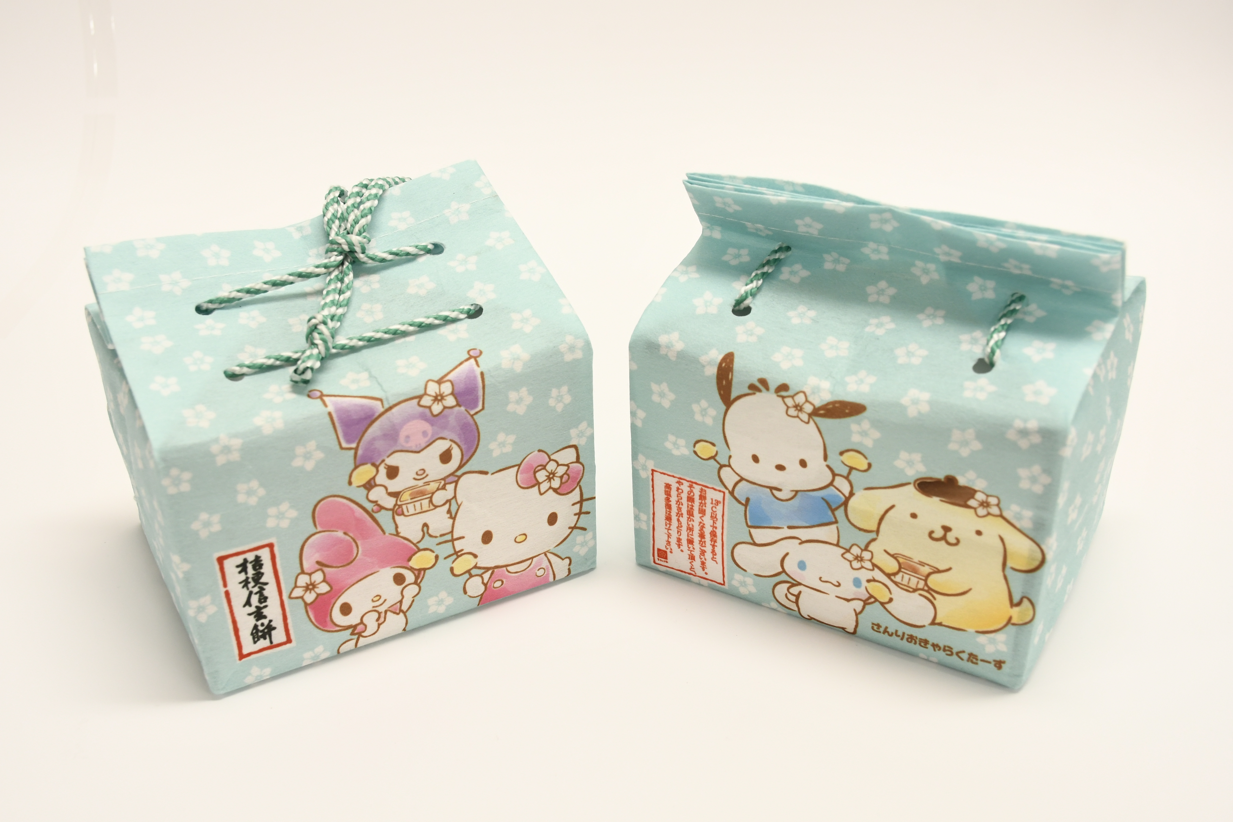 サンリオキャラクターズ　桔梗信玄餅　みんなでもちもち